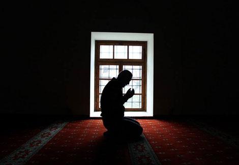 العبادة وسبل التكامل الروحي للإنسان