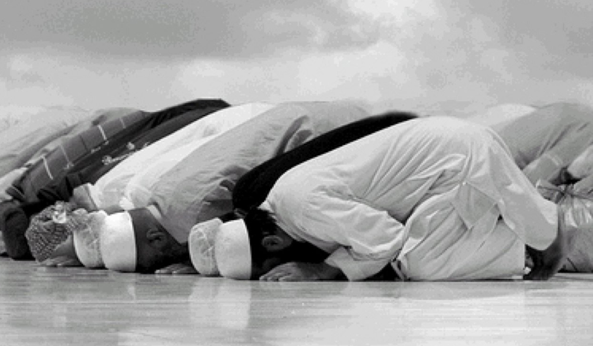 العلاقة مع الله (الصلاة)